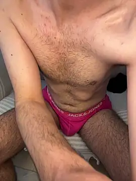 ozysboy online show from April 25, 1:41 pm