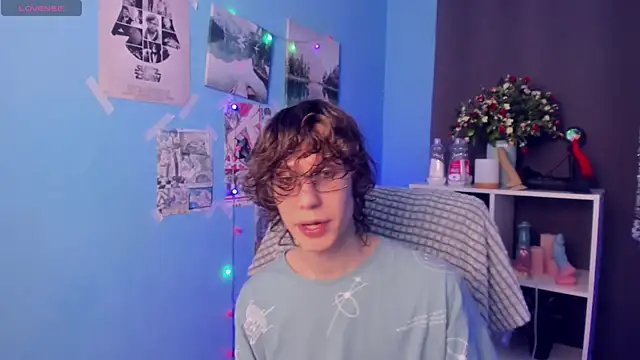 LeoBensyten online show from December 17, 4:24 pm