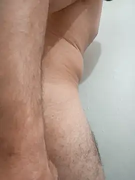 expenser37 online show from November 30, 11:40 pm