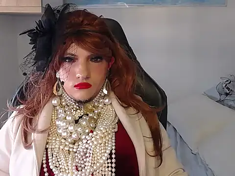 Snapshot of VanesaCrossic chatting on October 9, 7:02 am VanesaCrossic online show from October 9, 7:02 am