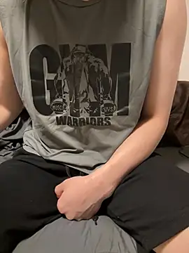 yuu tooo online show from July 28, 1:43 pm