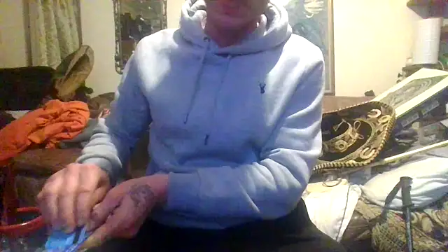 jigglethaypussi online show from March 2, 4:12 am