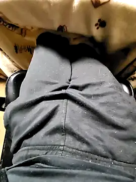 yuyuyu23565 online show from November 13, 12:54 pm