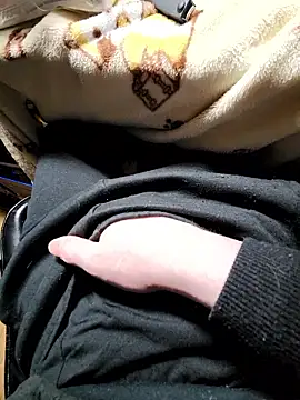 yuyuyu23565 online show from November 21, 12:48 pm