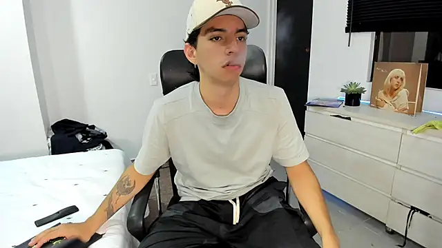  rhys jagger online show from November 24, 7:09 am