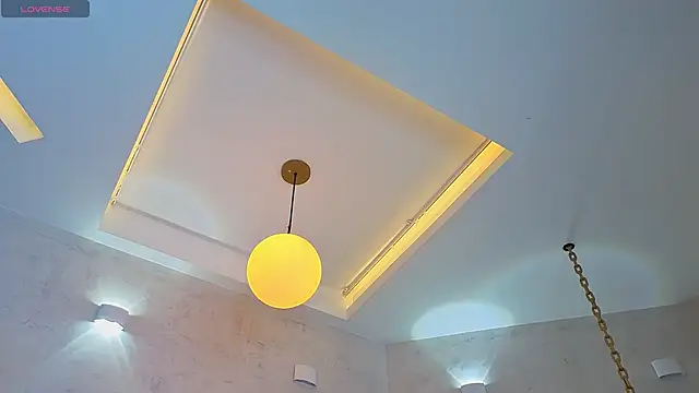 Scottfishcer1 online show from April 17, 9:50 pm