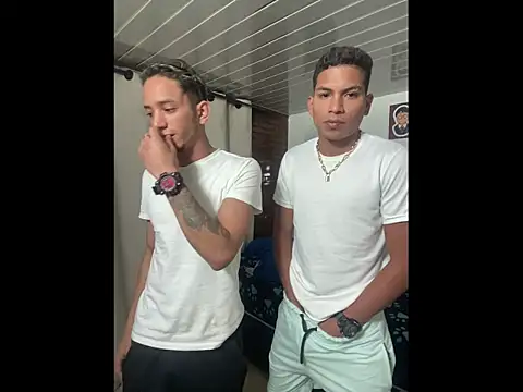 Mike and Rayan online show from November 18, 3:54 am