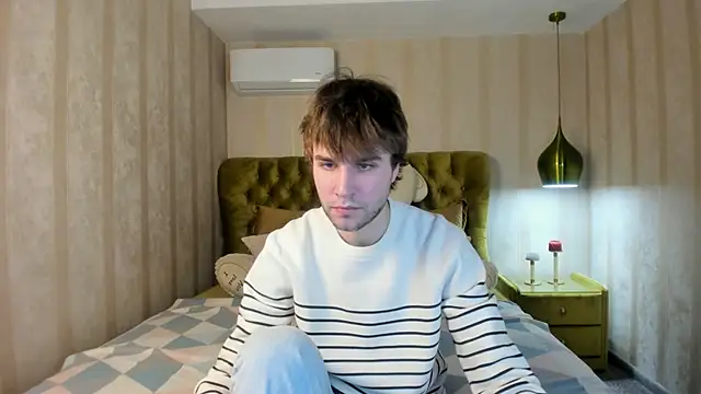 JonnahHell online show from December 18, 12:01 pm