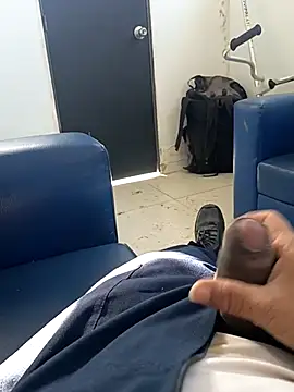 Snapshot of Loquillopajero chatting on December 14, 1:18 pm Loquillopajero online show from December 14, 1:18 pm