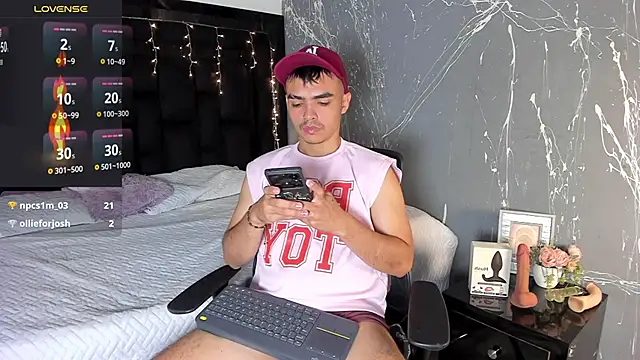 NicoKingg  online show from December 4, 4:52 am