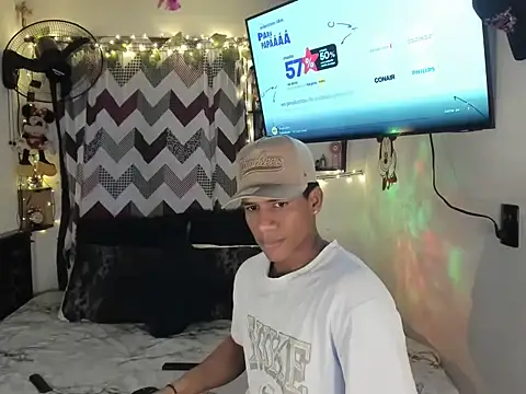 JUANBIGCOCK21CM online show from June 10, 8:42 pm