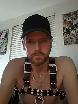 KentishLondoner online show from March 2, 2:33 am