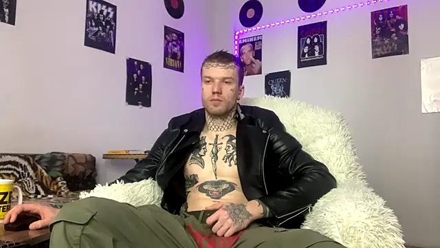 Huntall77 online show from March 12, 5:37 am