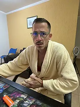 Lucasjandre online show from June 18, 12:10 pm