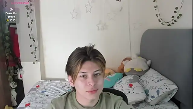 Felix kitty online show from November 21, 8:08 pm