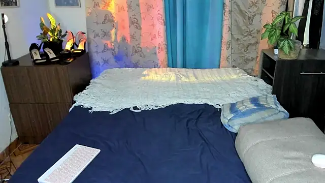 Angel White25 online show from February 28, 11:48 pm