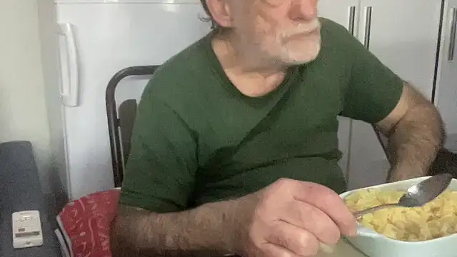 coach-karl online show from February 19, 6:32 pm