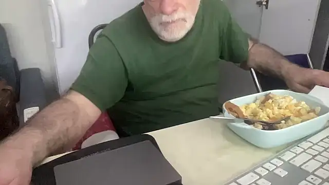 coach-karl online show from March 3, 10:55 am