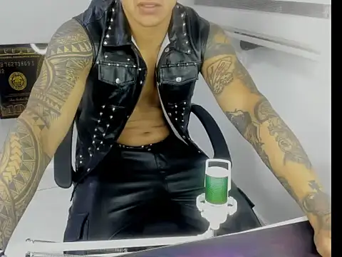 master leather online show from March 11, 5:03 am