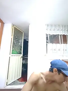 ianyoung18 online show from November 22, 8:52 pm