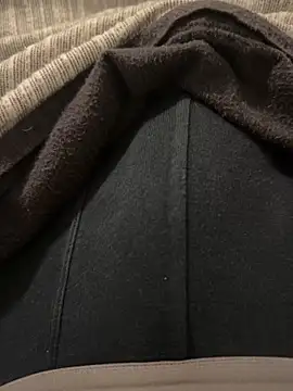 Weisser Riese0 online show from November 12, 6:02 pm