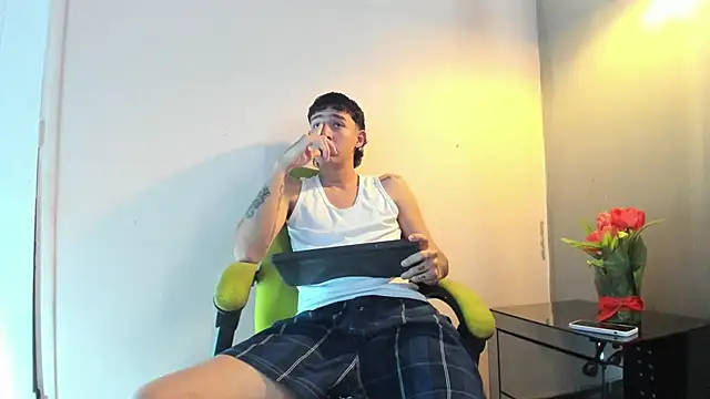 Xanderr owen2 online show from January 5, 7:17 pm