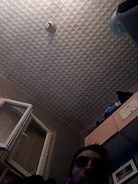 hotguy71000 online show from April 20, 10:45 pm