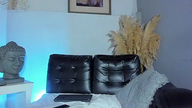 ZeusBrant online show from March 17, 1:02 pm