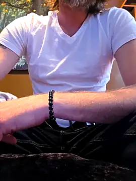 SamuelRed 19 online show from November 18, 5:49 pm