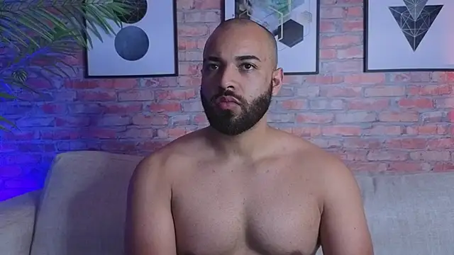 Chris Varden online show from April 13, 7:03 pm