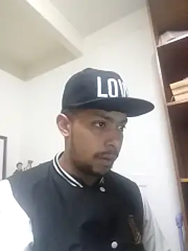 louishotlatinboy online show from November 17, 5:54 am