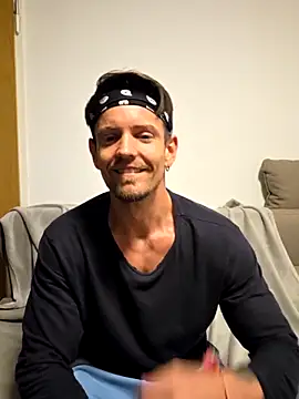 Mystery Mark online show from April 8, 8:50 pm