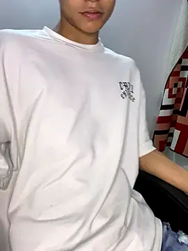 Andre 81q online show from November 19, 1:27 am