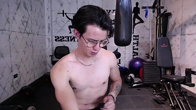 Brandon starkk online show from November 24, 11:55 am