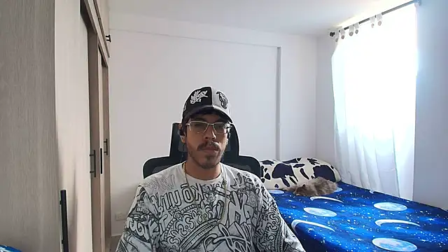 naitt  online show from November 27, 6:22 pm