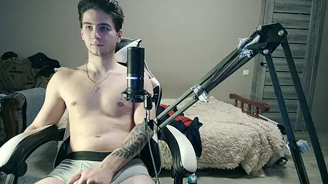 6thfingq online show from December 21, 5:10 pm