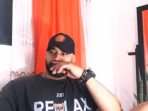 musclehetero online show from June 2, 6:20 pm