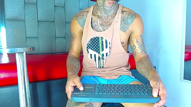 Hot Latino x online show from March 18, 7:17 pm