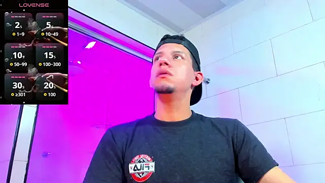 Sebastian Smith   online show from February 24, 11:44 am