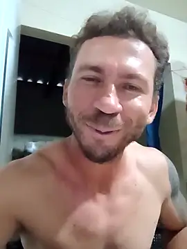 RobertoLuiz84 online show from February 2, 7:00 pm