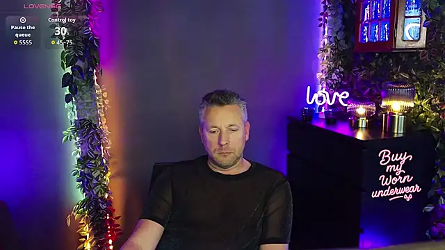 Hunter Fl online show from April 22, 4:01 pm