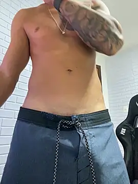 enzofelipe online show from November 23, 2:06 pm