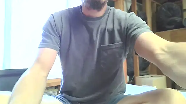 Ruggeddude8 online show from December 2, 8:23 pm