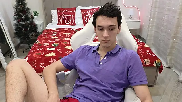 MoonlinSkinn online show from January 6, 1:09 am