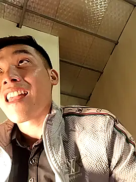 sanu551 online show from March 4, 7:04 am