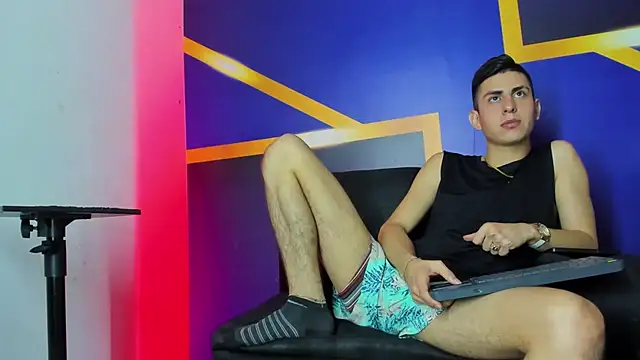 twink scott  online show from November 25, 7:16 pm