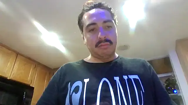 818horny online show from April 26, 6:33 am