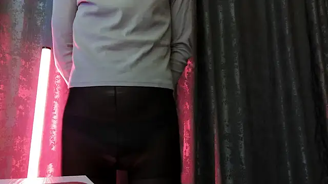 FemBoy2452 online show from January 15, 5:48 pm