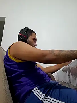 marco Anthony75 online show from March 19, 9:45 am