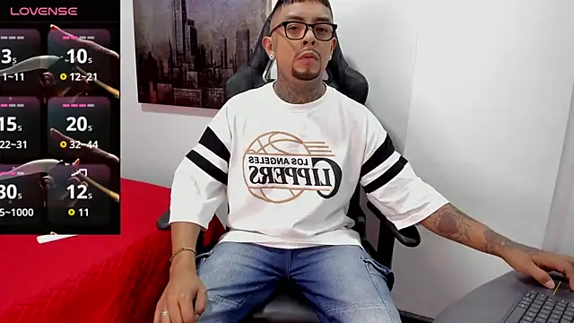 BASTIAN NICOLAS  online show from January 16, 8:22 pm